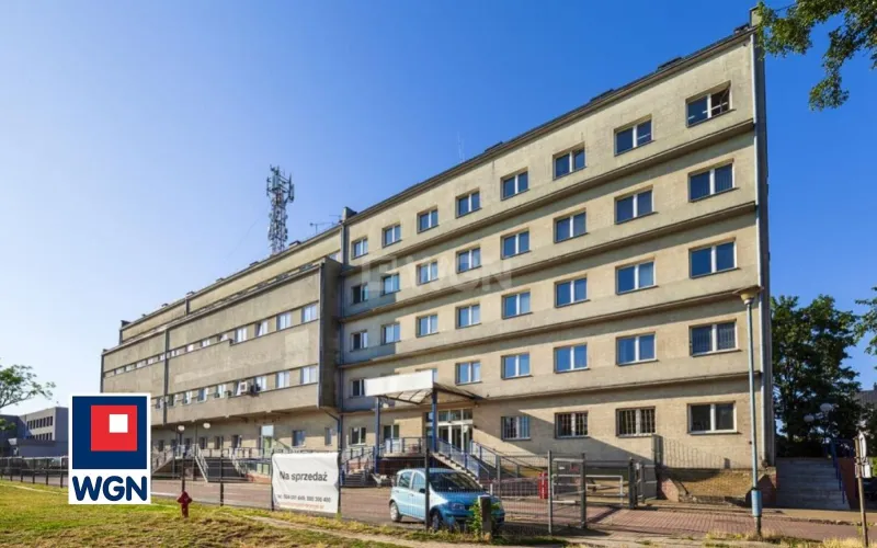 Obiekt biurowy na  sprzedaż Skierniewice - Duża nieruchomość w centrum miasta